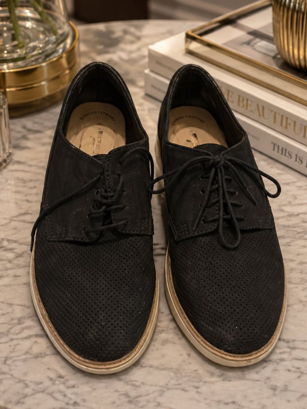 Clarks Ultimate Comfort Collection Casual Shoes – Women’s Size 8.5